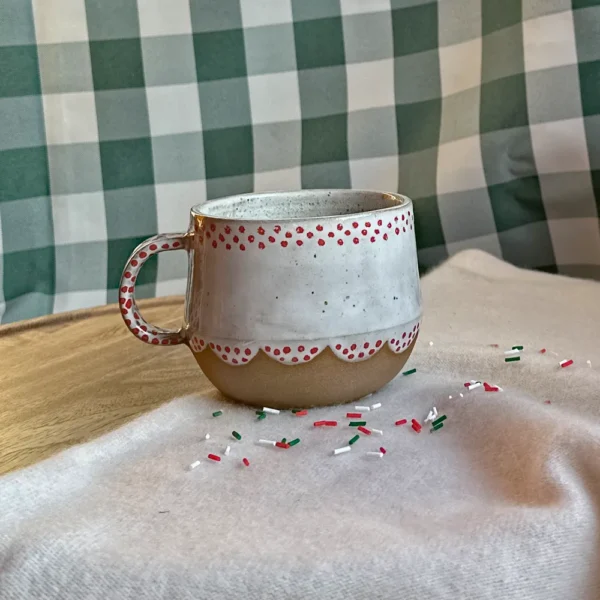 kubeczek panna w zimowej sukience