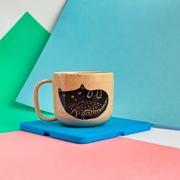 kubek koty czarny i biały