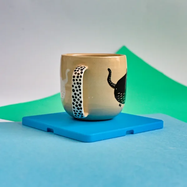 kubek koty czarny i biały